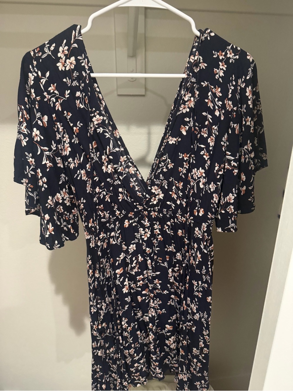 Women’s Navy Floral V-Neck Flutter Sleeve Dress